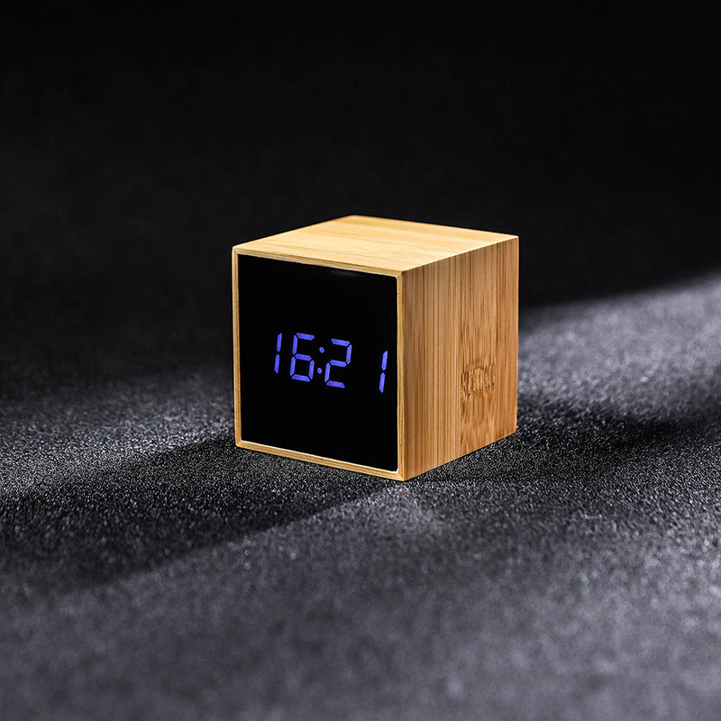 Réveil LED en bois véritable