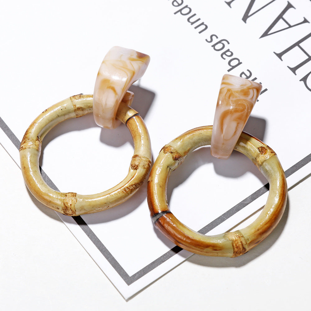 Boucles d'oreilles en bois et rotin géométriques multicouches