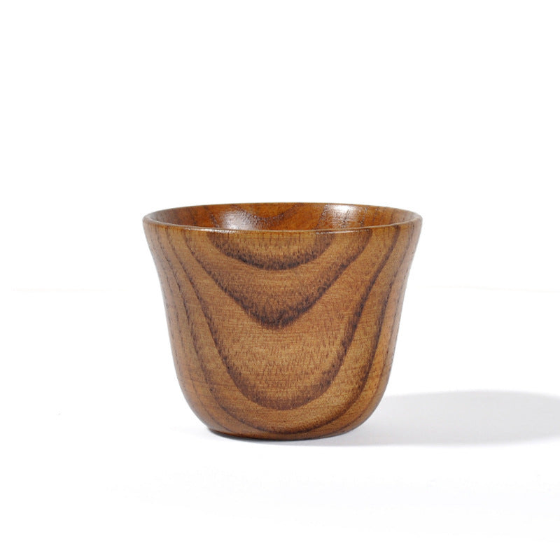Tasse en bois naturel