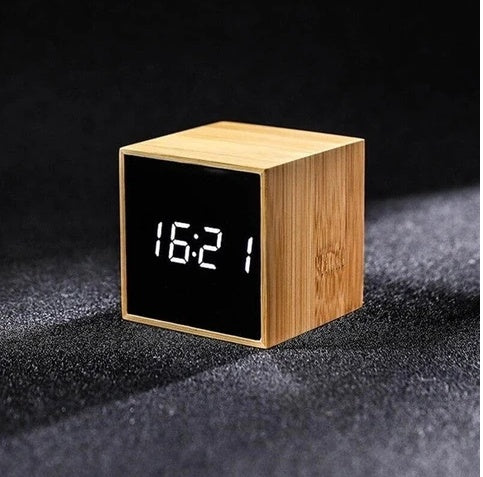 Réveil LED en bois véritable