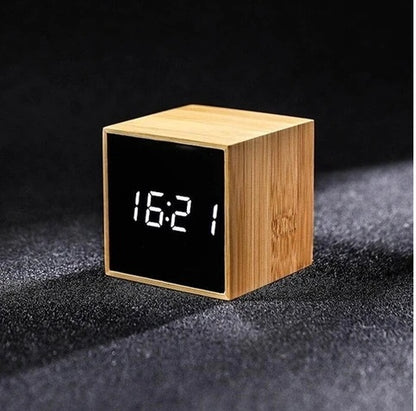 Réveil LED en bois véritable