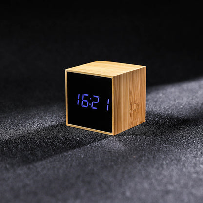 Réveil LED en bois véritable