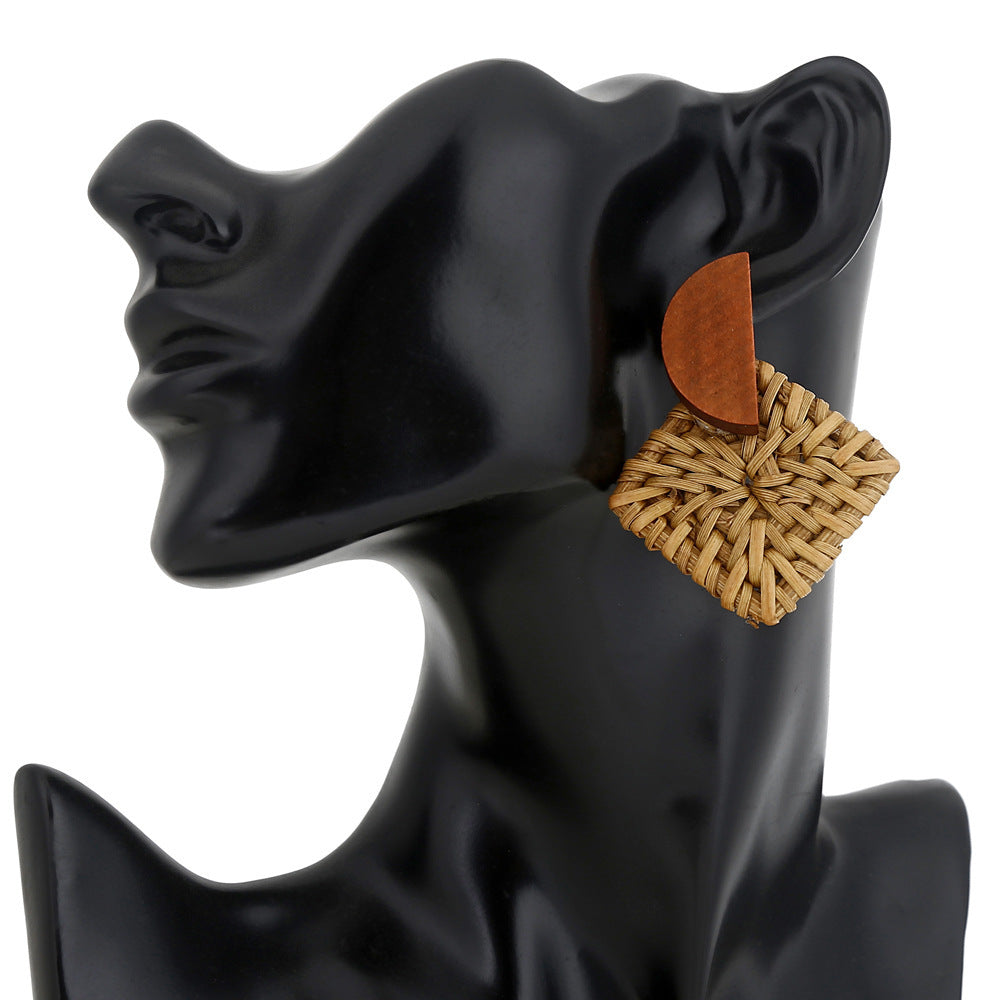 Boucles d'oreilles en bois et rotin géométriques multicouches