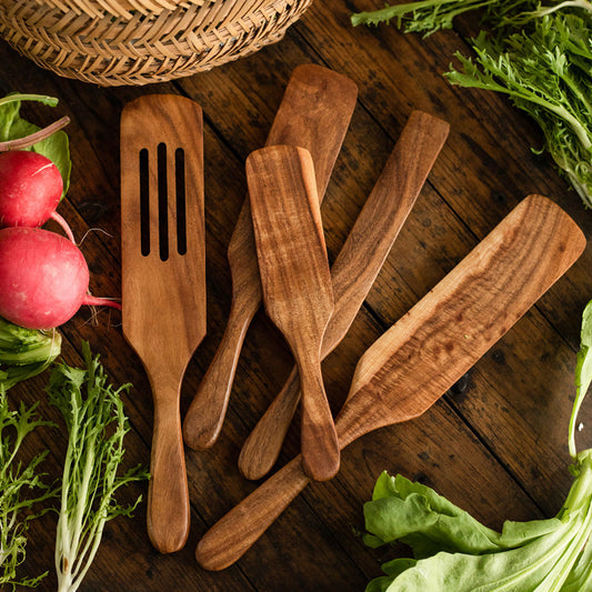 Spatule de cuisine en teck