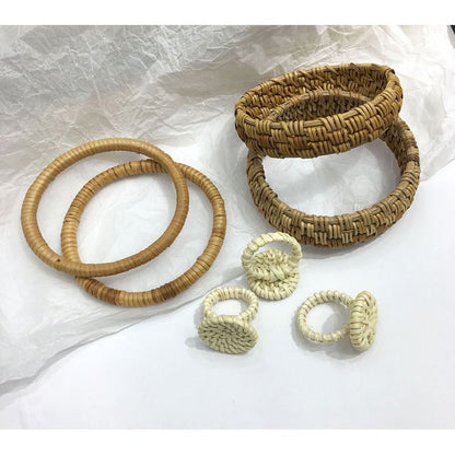 Bracelet en rotin tressé