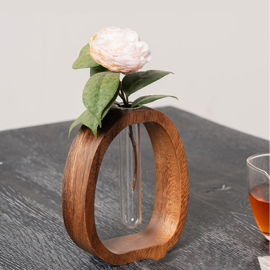 Vase en bois massif de noyer créatif