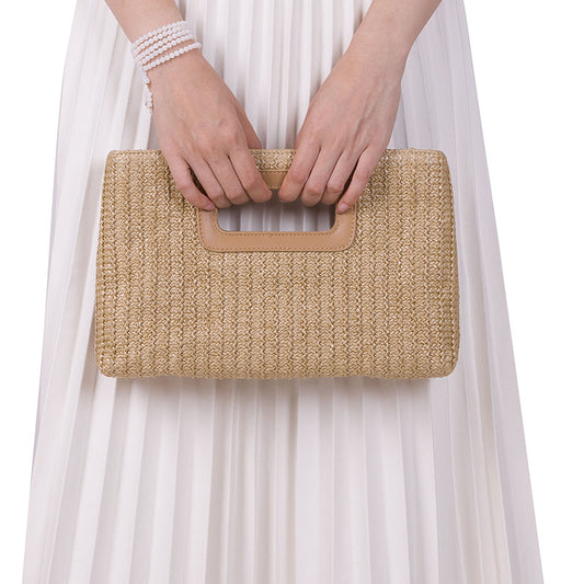 Pochette en paille style vacances avec chaîne détachable