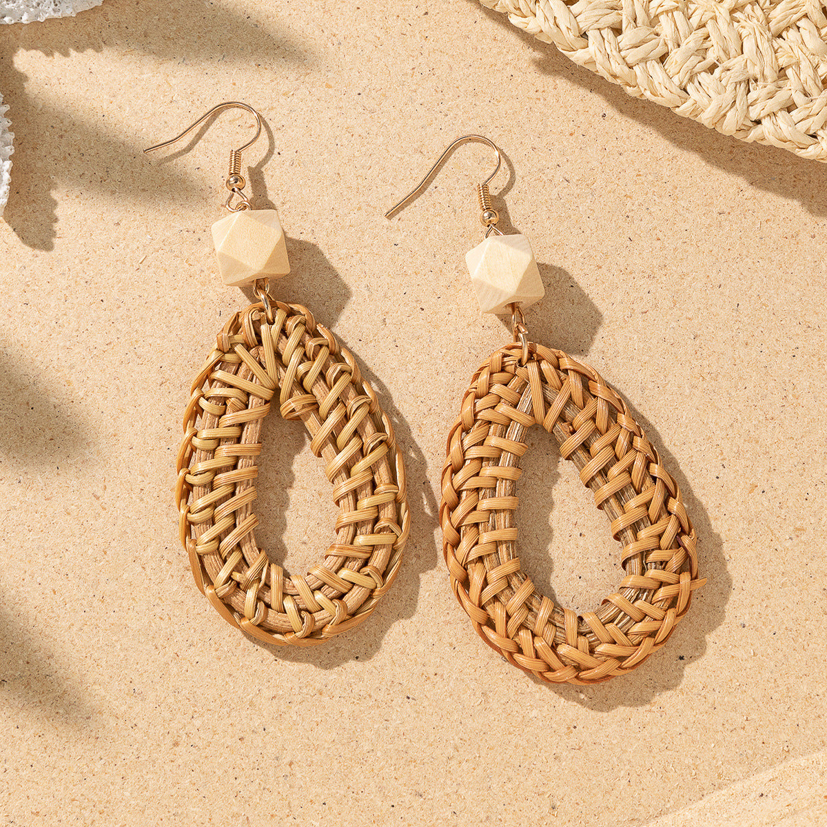 Boucles d'oreilles vintage en bois en forme de goutte