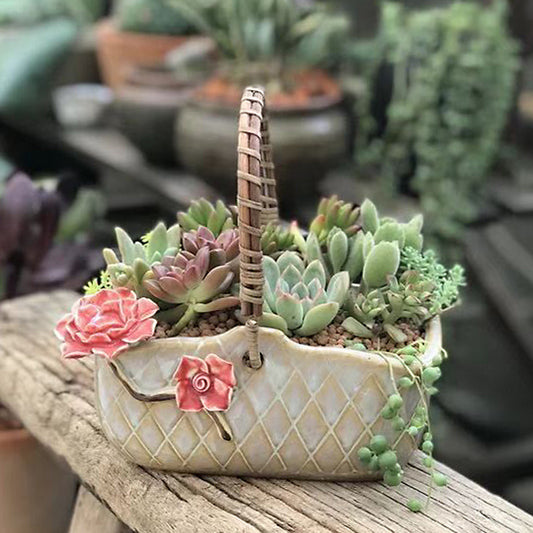 Panier à fleurs en rotin tressé à la main