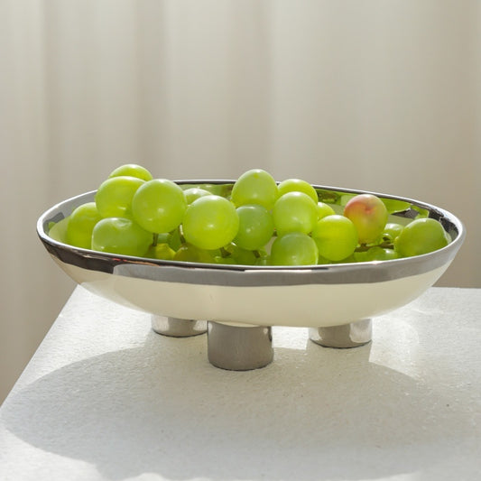 Assiette à fruits en porcelaine moderne minimaliste créative faite à la main en céramique de trois pieds de haut