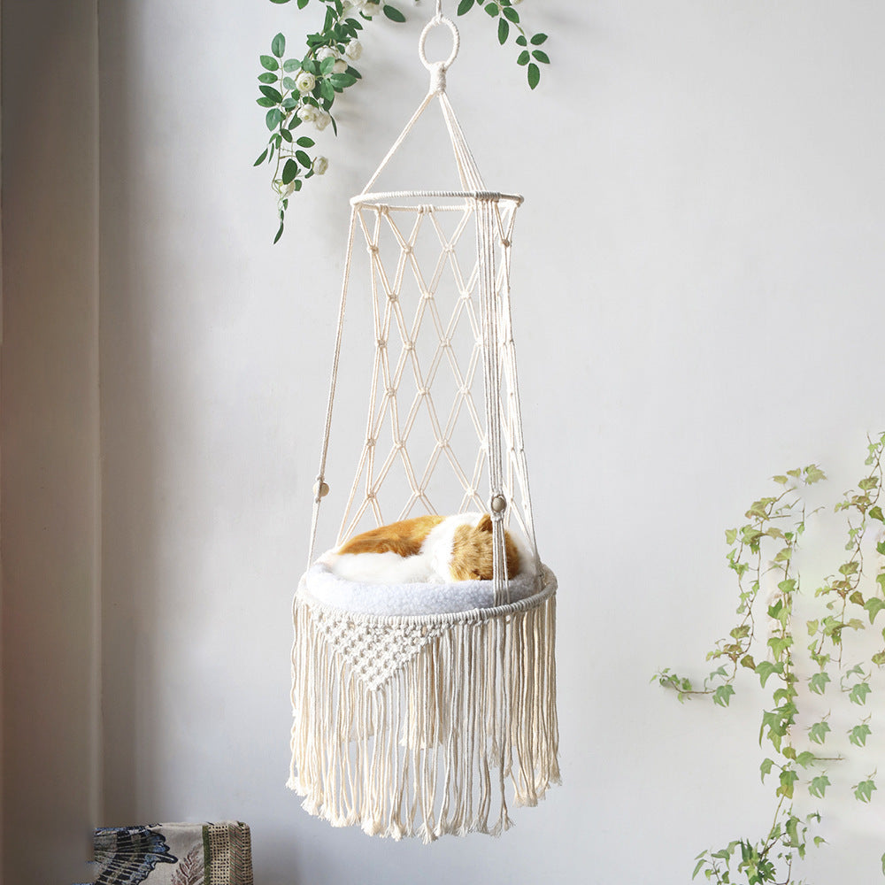 Lit suspendu en macramé pour animaux